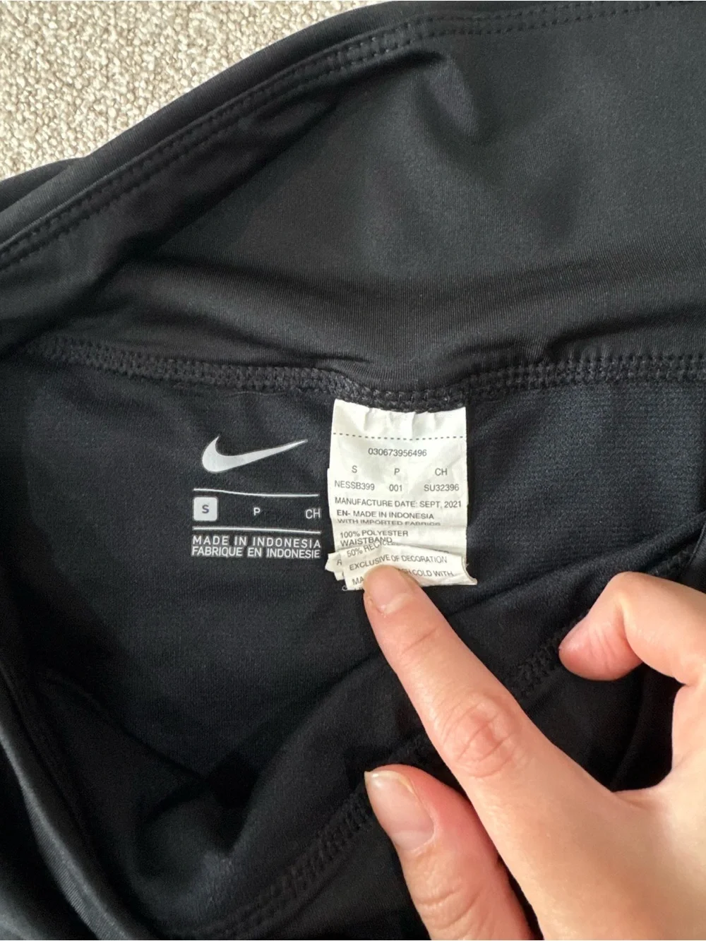 Nike Women's Black Shorts (size S)